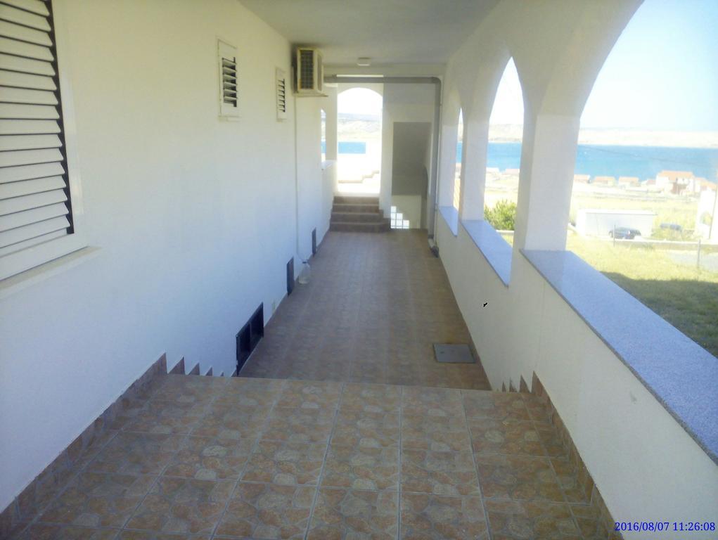 Apartments Markulincic Novalja Exterior foto